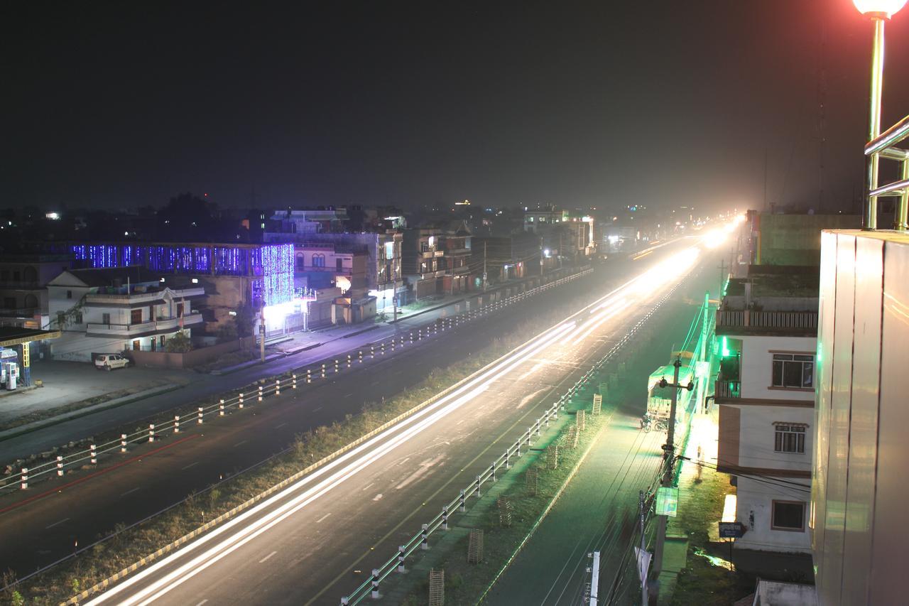 Asian Hotel Butwal Buitenkant foto